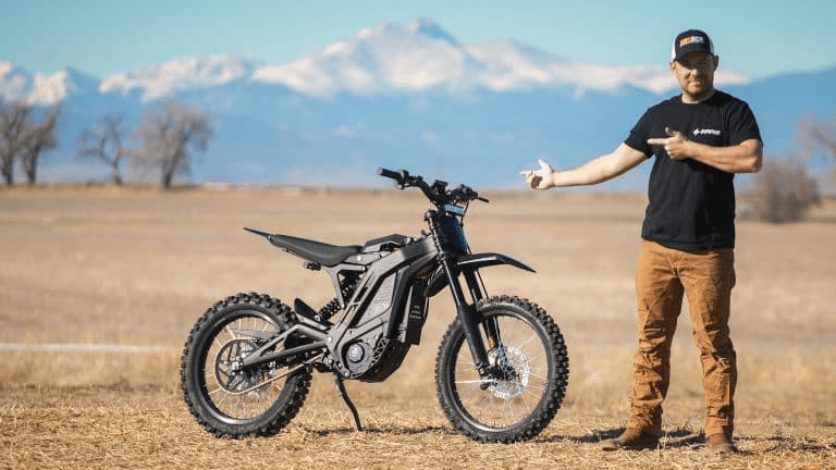 How to Ride an Electric Dirt Bike: Throttle, Balance & Trail Etiquette - HoverHearts