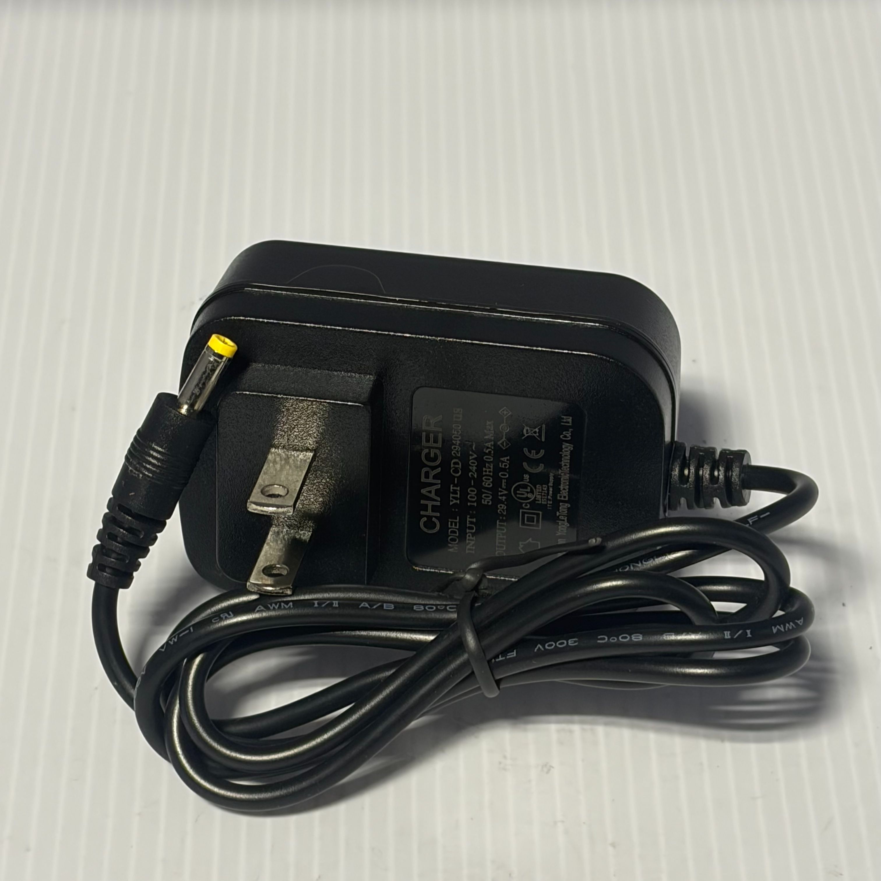 29.4V Hoverboard Charger Thin Port