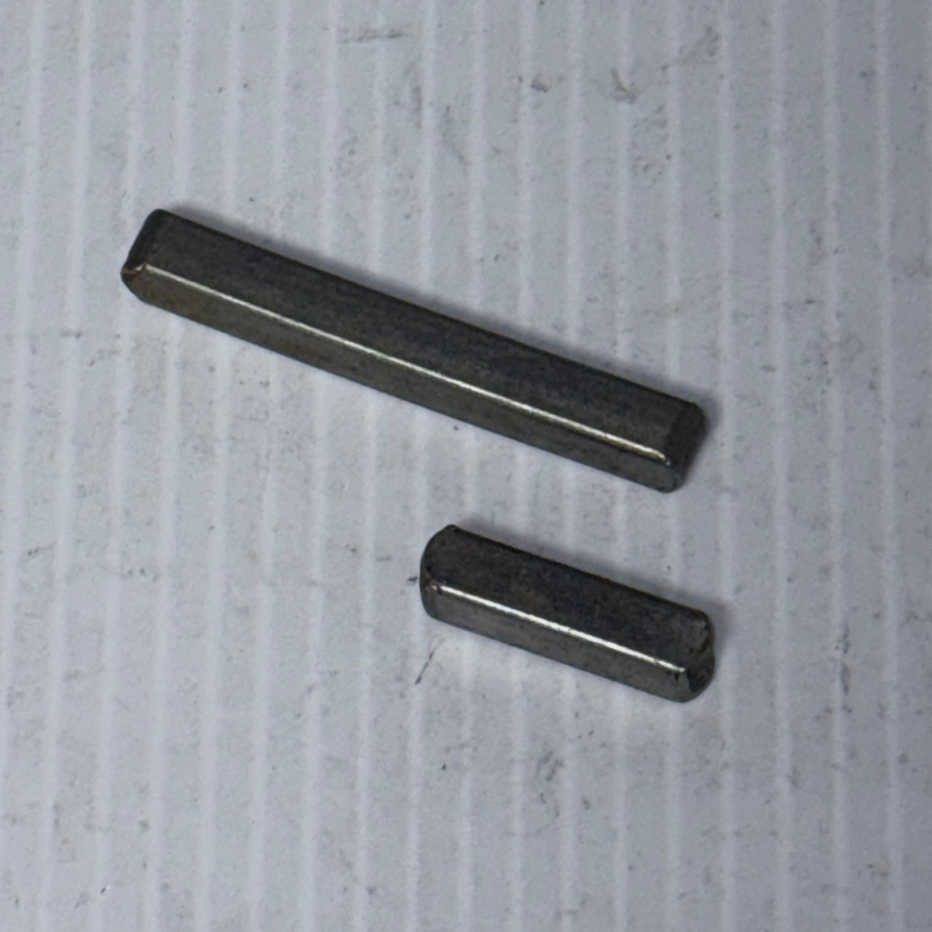 AXLE KEY FOR WHEEL OF ATV old version